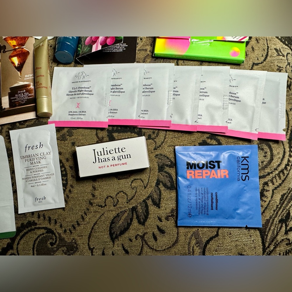 Sephora sample lot. - Picture 5 of 5